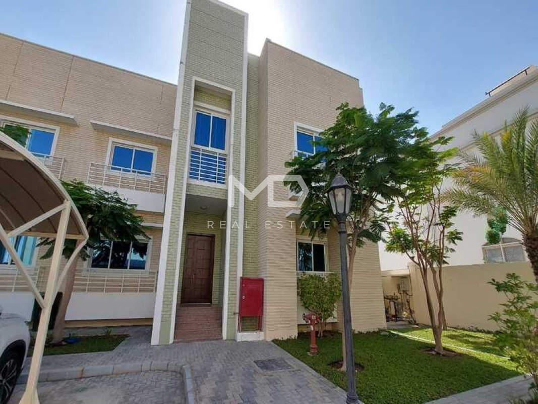 Gated Community | Stunning Layout | Move In Ready! in